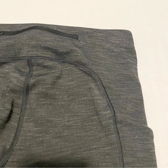Lululemon Speed Up Tight Full-On Luxtreme Brushed
Heathered Black Size 4 - Picture 11 of 16